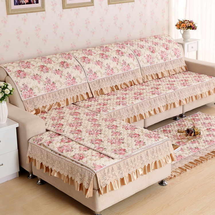 别傻傻用床布盖沙发，太土了!如今流行这样的新花样，耐用还美观