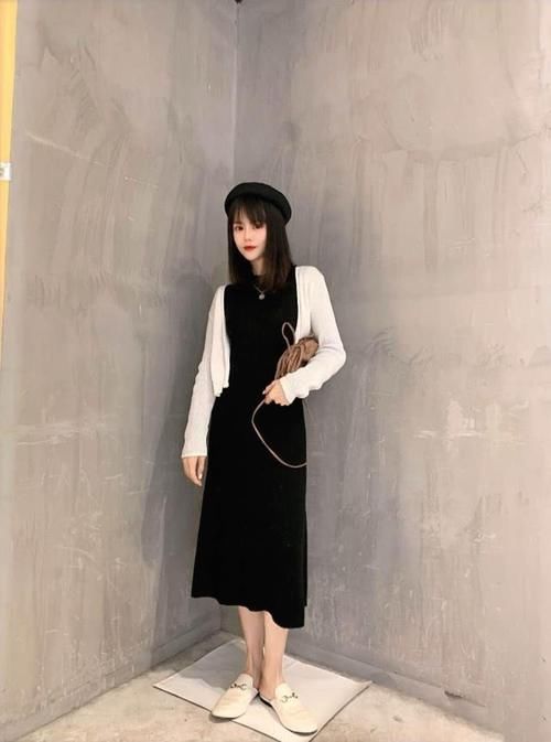  『挑选』好的材质更能带来高级感，连衣裙也要挑选好面料，时髦大气显身材