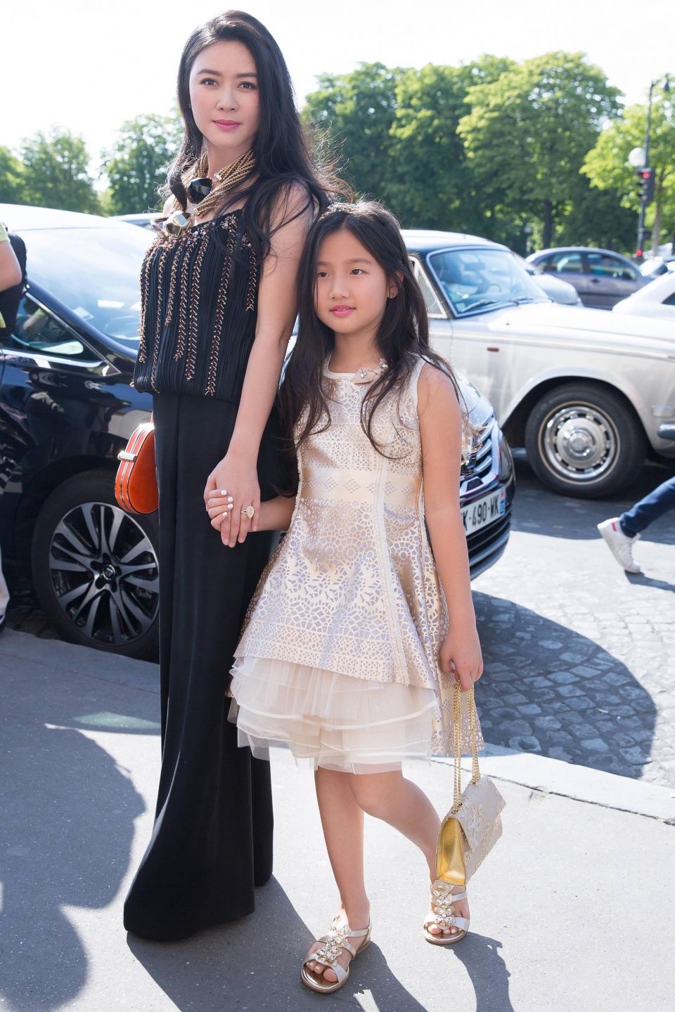 什么叫高级?看这对母女就对了,李湘母女在她们面前都显得太土