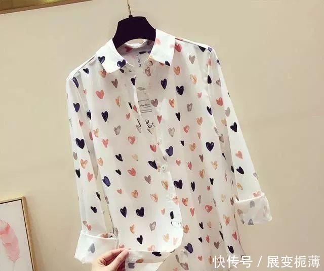 蝴蝶结:最时髦的娃娃衫,遮肉显瘦又减龄,穿出优雅女人味