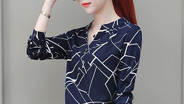 女人出门别穿打底裤!瞧瞧下面女人怎么穿，美的让人“回头看”