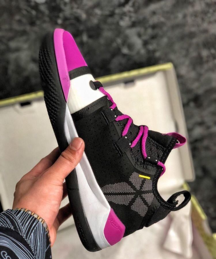  黑曼巴：黑曼巴系列哪款战靴最为经典呢？耐克科比Kobe A. D.开箱测评！