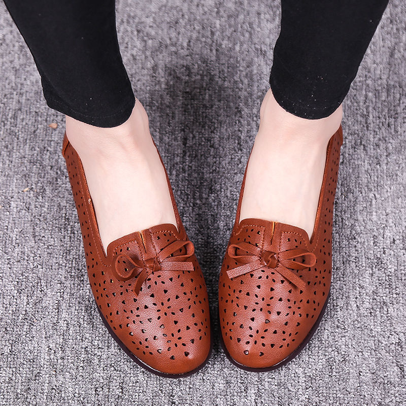 嫩白玉足配美鞋，时下巨火的“仙女鞋”，舒适不磨脚，逛街就穿它