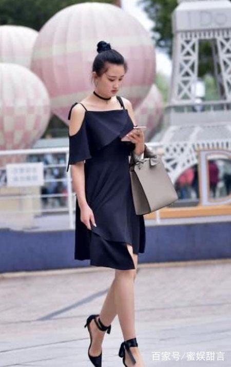 街拍:图2小姐姐的“大苹果”真大,真正让我心动的是图3!