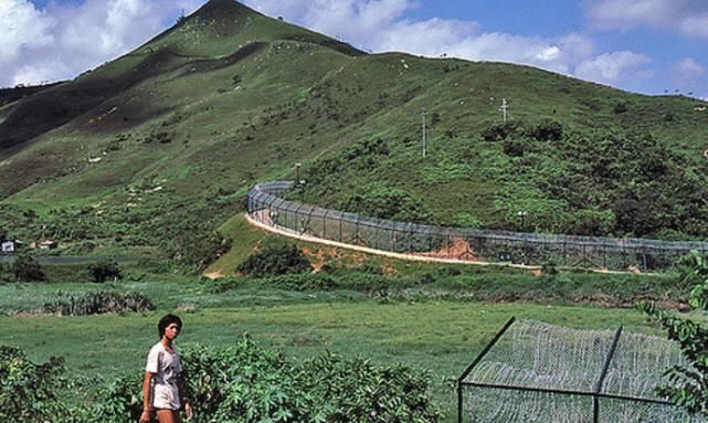  两个世界■1980年从香港到深圳 那真的是两个世界 反差好大