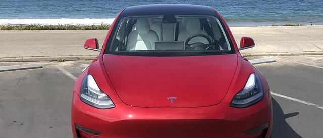  『系列』Tesla Model 3系列中的新顶级装饰——Performance