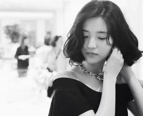 适合■脸上有4种“特征”不适合剪刘海,谁剪谁难看,立刻让你老10岁