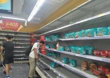 山竹文案太好笑 发博的多数是港台艺人和情商高的明星 而他躺枪了