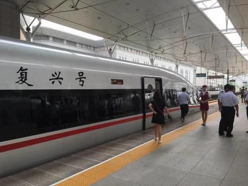  【断裂】复兴号上的电线断裂，乘客会遭遇什么灾难？再也不担心