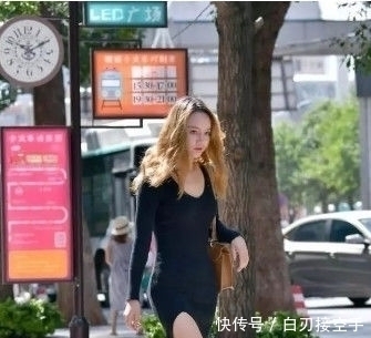 『美女』美丽动人的美女街拍:清澈甜美的美女,给你清新的感觉