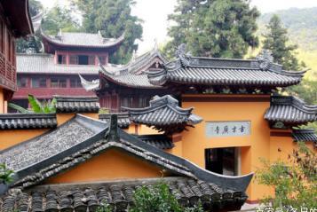 这是一个零差评景区，不收门票钱，住宿费也便宜的让人惊讶