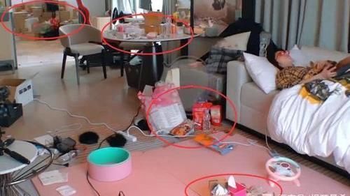  真实■阚清子自我隔离一个月上节目，家里邋遢脏乱差，爸爸反应太真实了