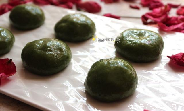 「糯弹」清明马上就要到了,手把手教会您青团做法,软糯弹牙超好吃,清香