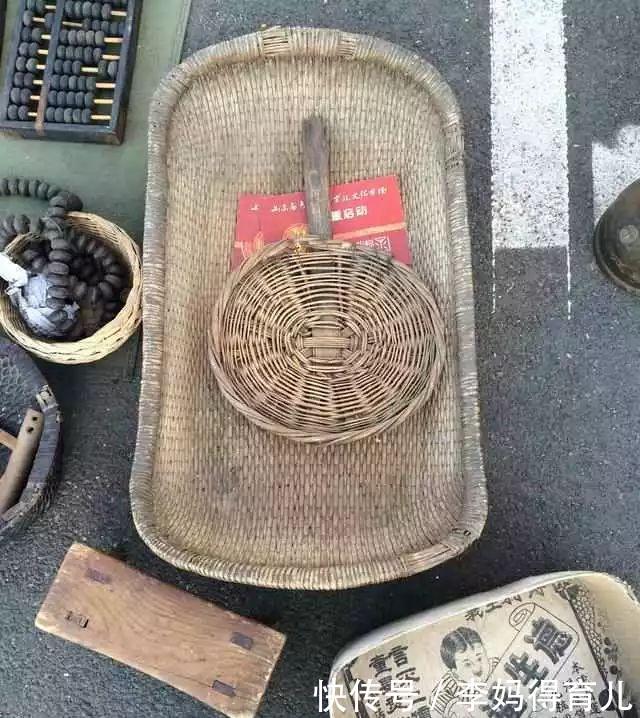  古玩市场@农村这些不起眼的老物件,农民没在意