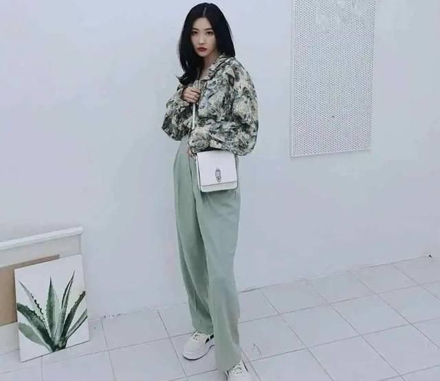 竟然:腿粗小个子竟然不知道这款显瘦裤子!怪不得矮!矮!矮!