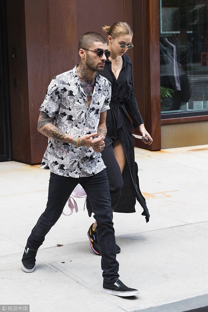 撒狗粮！吉吉与“美渣”复合戴男友名牌表真心 出双入对高颜值吸