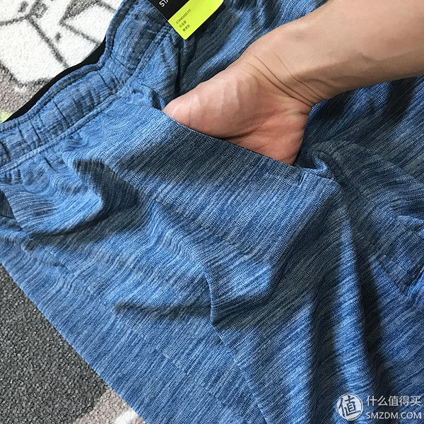 我的跑步装备 篇三十六:NIKE 耐克 训练速干透气短裤