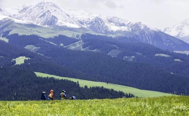 中国最美公路 一年仅开放5个月