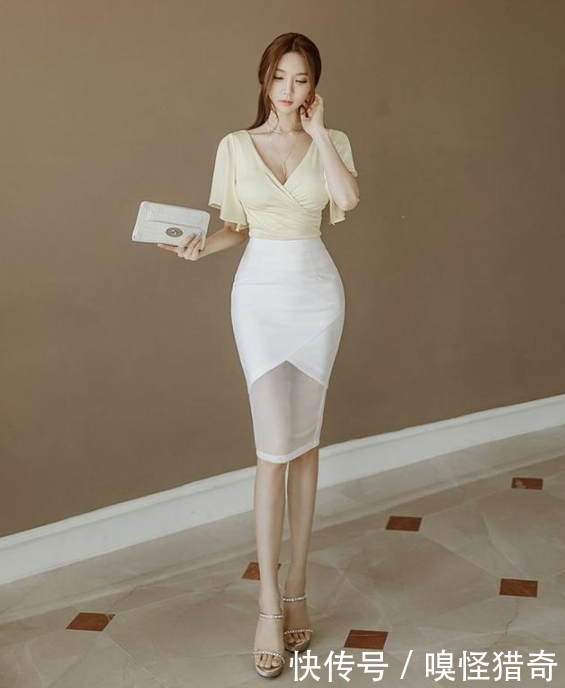 苗条靓丽的紧身裙女孩，养眼上镜，魅力不可挡！