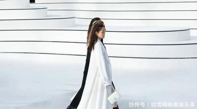 『人民币就』云彩包太爆火!除开BV也有这种知名品牌能够下手