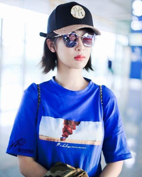 分手后的杨紫着装变化，紧身裤硬穿，网友：张一山急了