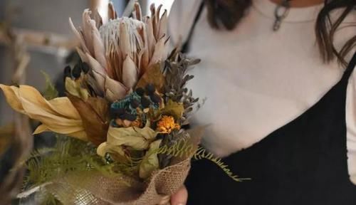 手工@DIY手工制作:用干花做的花艺作品,比鲜花还美!