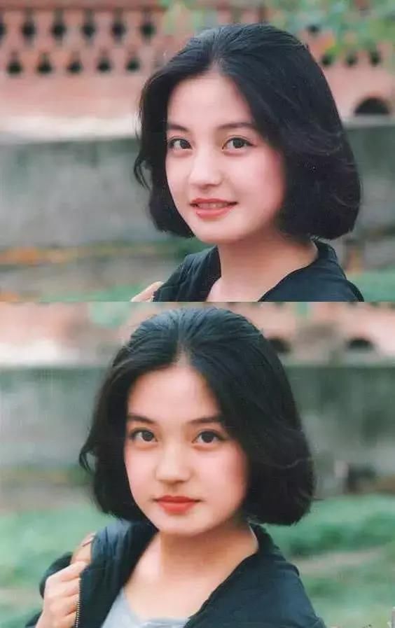 赵薇穿红毯未修照公开，身材纤细，皮肤紧致，网友：美回了20岁