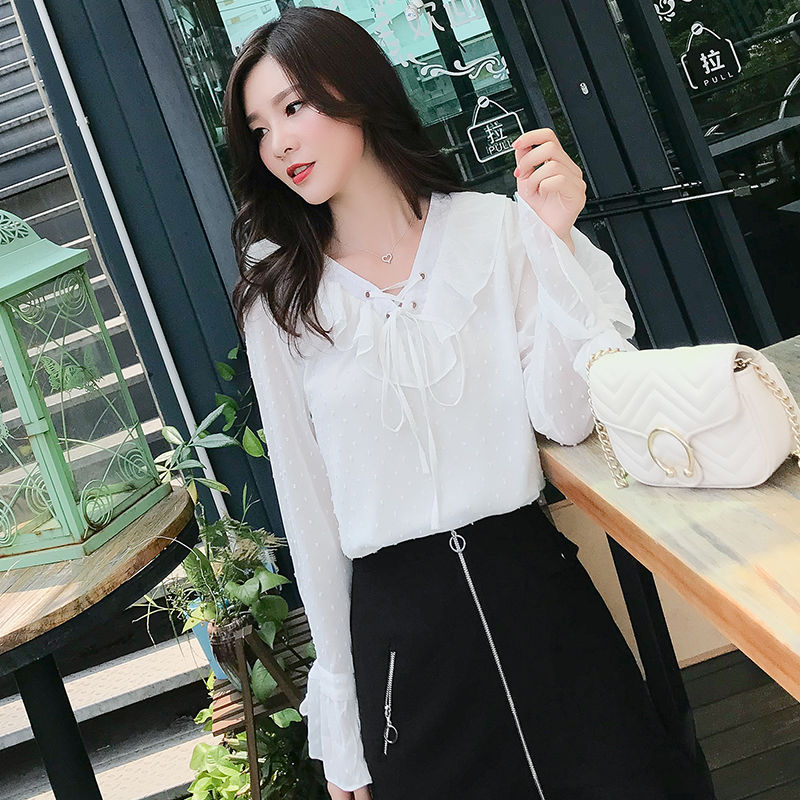 被姐姐身上的“秋装”，一眼吸引，原来今秋流行这么穿，太美嫩了