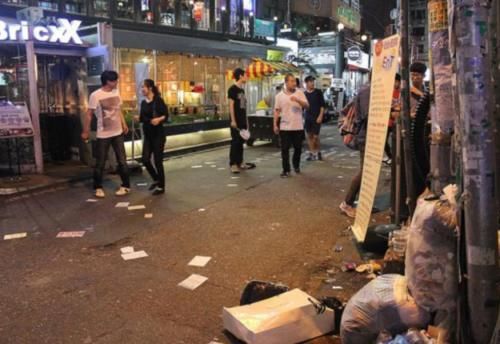 我国赴韩游客大量减少,景区依然垃圾遍地,当地人:日本人扔的