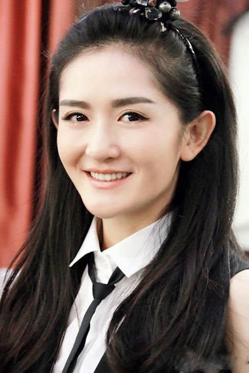 娱乐圈打假斗士揭谢娜一亿微博粉丝真相，网友留言：早觉得不对