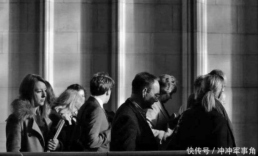 30年后，中国人口剩余多少亿？专家；这数据让人有些恐慌
