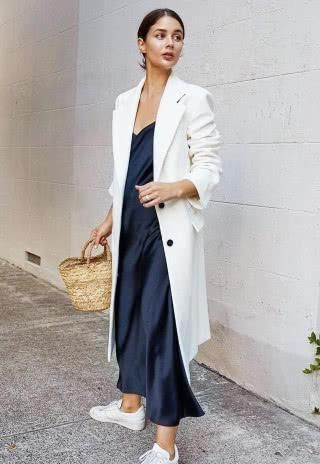 女人■女人一到30岁,千万不要穿这两个长度的裙子,不仅显胖还显矮!