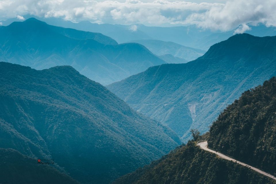 南美川藏线，每年死亡上百人，上万游客慕名而来寻求刺激