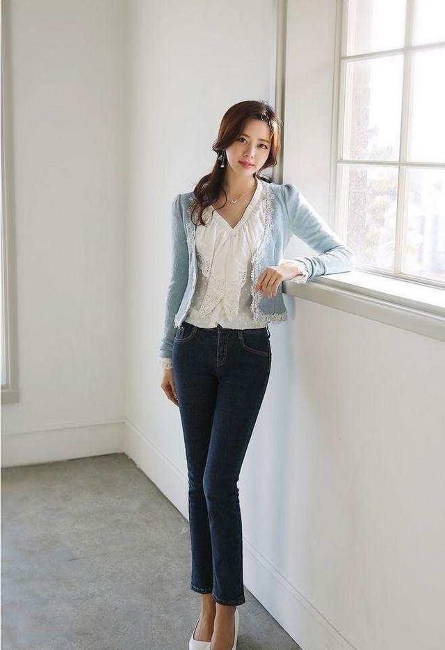 紧身裤穿起来显得腿部修长，美观提升档次，挺阔有型！