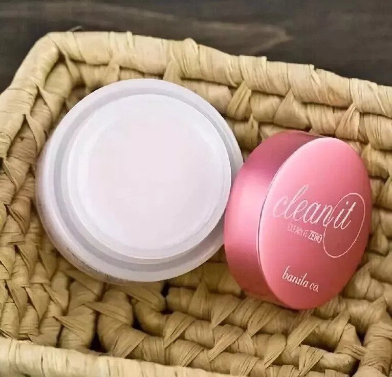 淡妆浓妆这样卸，闷痘，粉刺全没了，脸上毛孔小到看不见