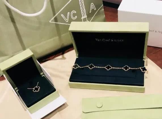  『四叶草』梵克雅宝最容易买到假货？学会这几点轻松辨别真假