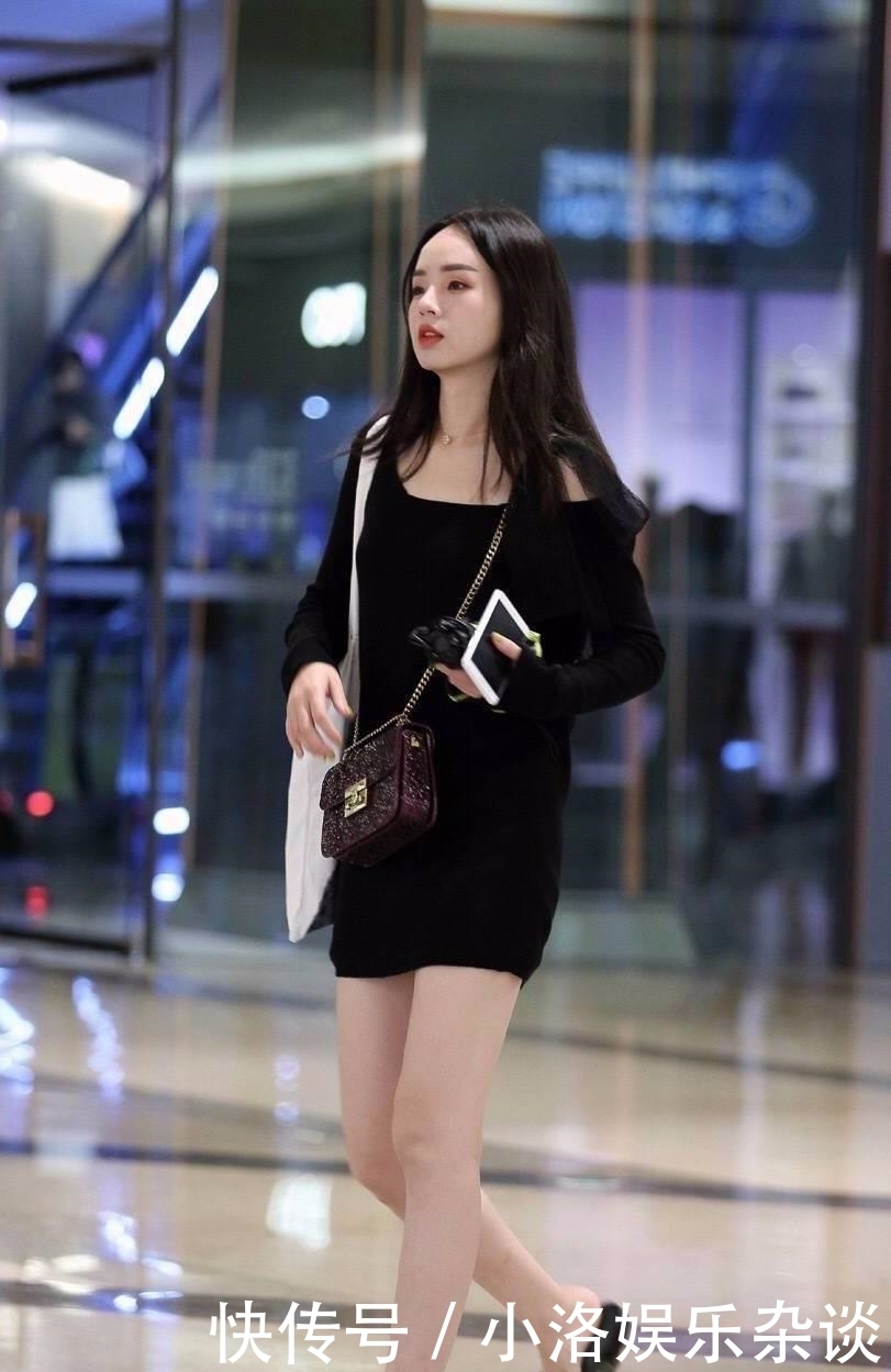 【气质】小姐姐穿高腰吊带T恤秀小蛮腰,性感力满满,这身材真是给力