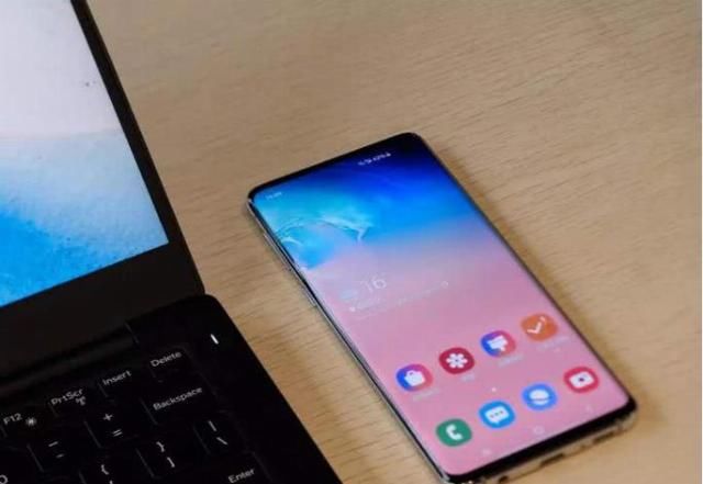  用户：三星S10价钱暴跌，2K屏＋IP68＋512GB，一年减价2900