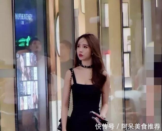 『气质』高跟鞋气质中带着典雅,凸显出女生美好的气质