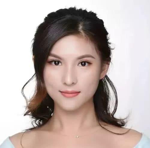 头发这样扎，做温柔小女人！