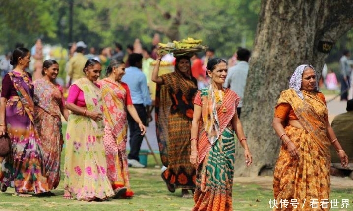  #中国人#印度专家：中国人收入和我们差不多，看看印度人自己怎