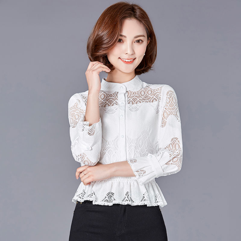 奔四女人这样穿小衫，洋气造型超好看