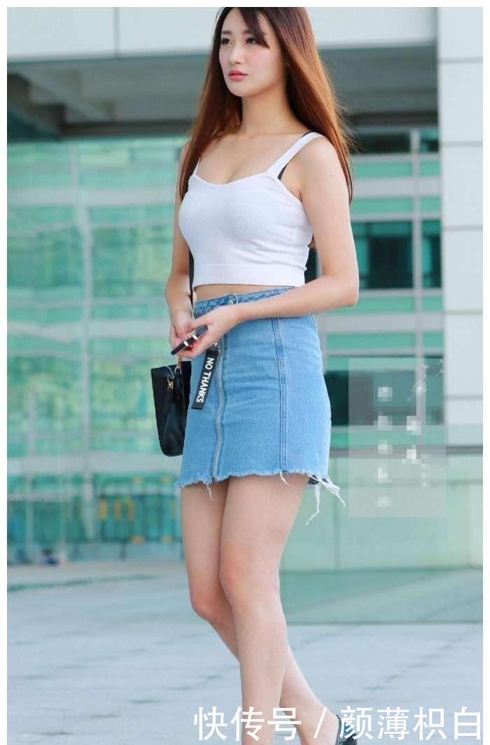 性感■街拍：阳光下的性感美女