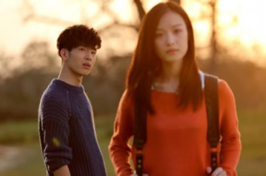 唐嫣罗晋低调现身民政局领证，谣言不攻自破，杨幂：恭喜