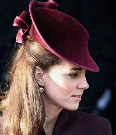 凯特王妃生完三胎，真的老了吗？网友：衣品没变还是美