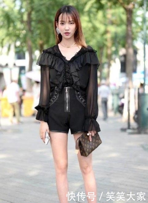  『摄影』摄影街拍：优雅迷人娇俏动人的小姐姐原来都是这么搭配衣服的