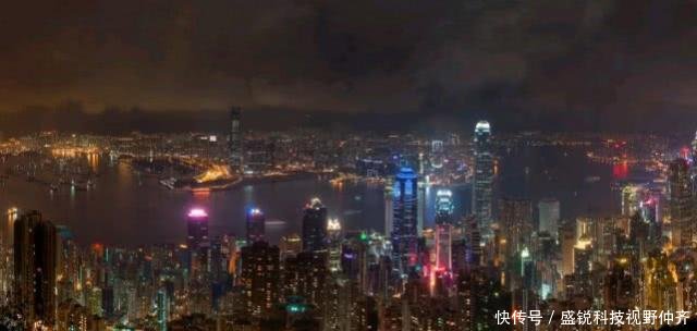 国内高楼密度最大的城市，比上海还富裕，不是深圳也不是广州