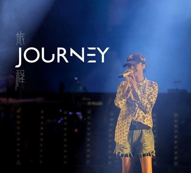 张韶涵真会玩!安全裤竟比外面穿的超短裤长,网友:这时尚太难懂