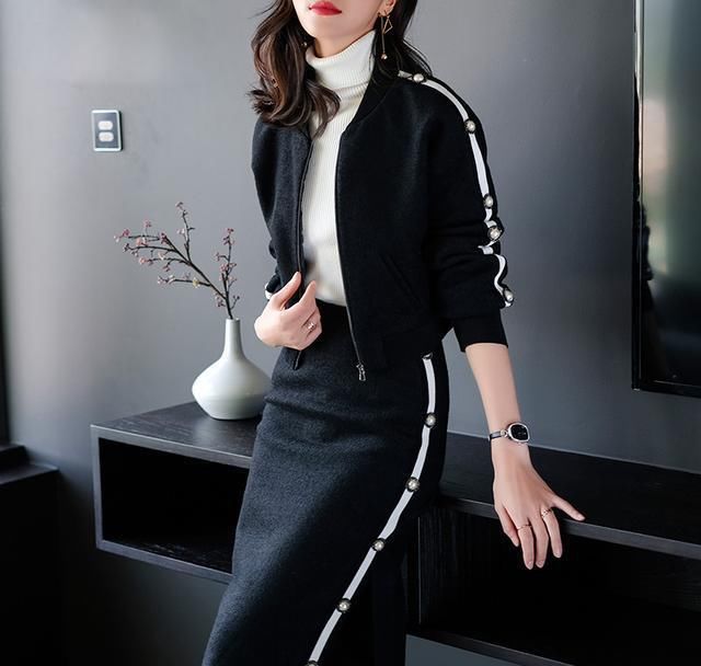  『省钱』老婆真会省钱，衣服只买套装和裙装，显瘦又时髦，上身超显大牌范