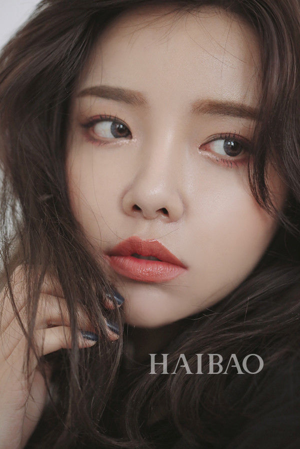 奶茶妹妹的素颜又双叒叕美出新高度!这种素颜和精修没差的颜值究